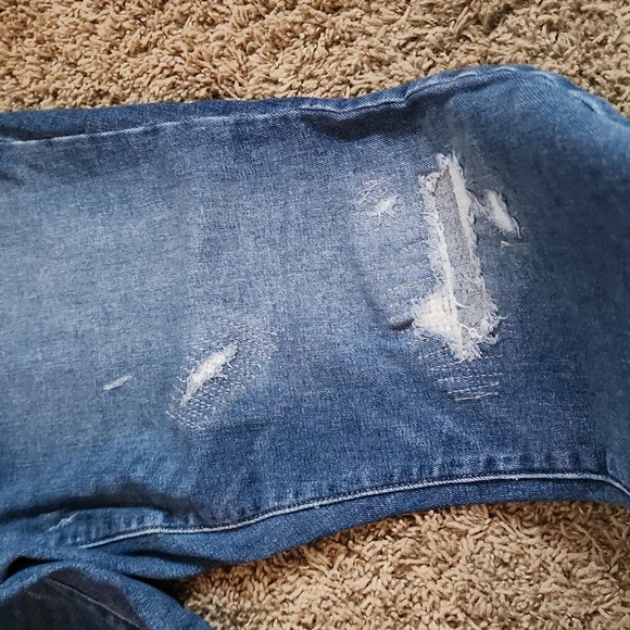 Lane Bryant Magic Waistband Signiture Fit Mid-Rise Skinny Jeans - Picture 3 of 9